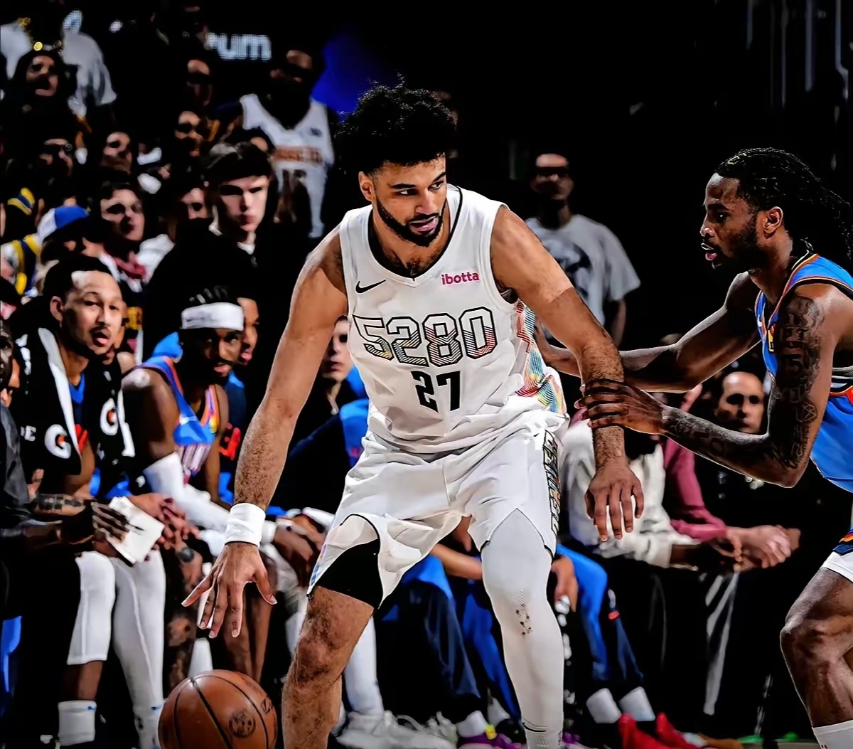 包含里程碑夜！明尼苏达森林狼外线爆发；NBA总决赛赛后刷纪录；悬念犹存；训练强度明显提升的词条